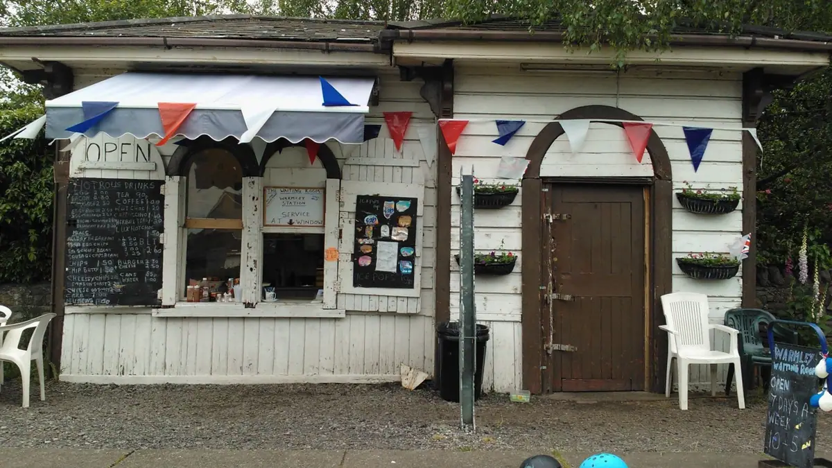 Warmley Waiting Room Cafe – cake shop in Warmley, Kingswood